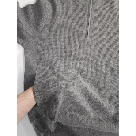 The Cashmere Project Men's Quarter Zip Cashmere Sweater w/ Pockets XL